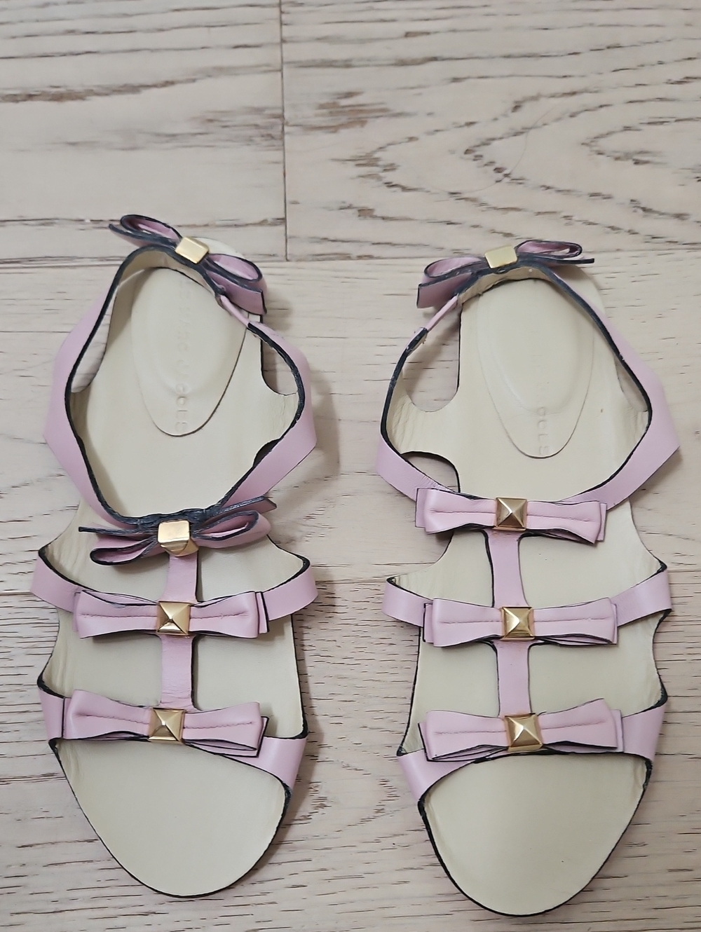 Little Marc Jacobs Women’s Pink Bow Gladiator Sandals with Gold Studs